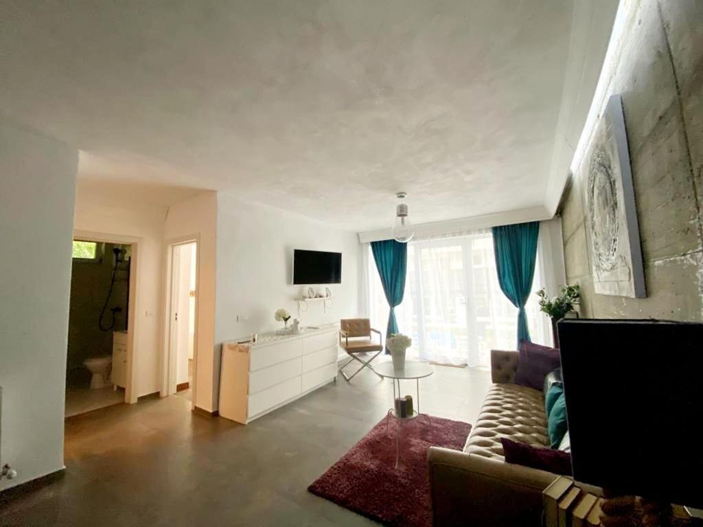 Green Hill Villa Călimăneşti 外观 照片