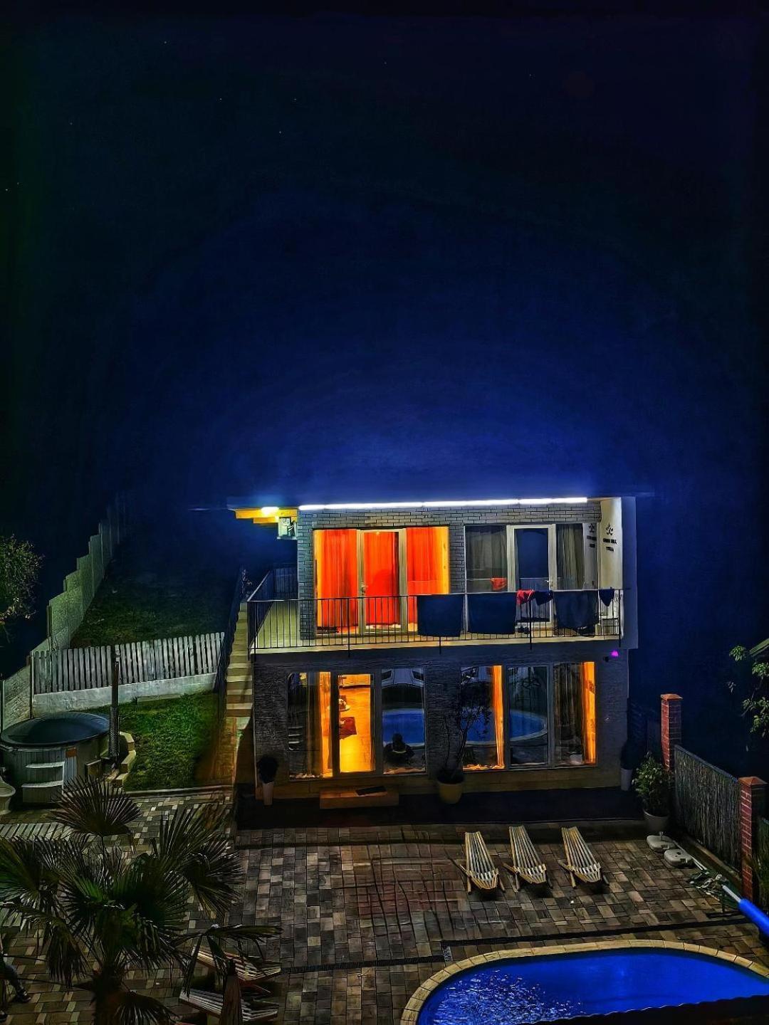 Green Hill Villa Călimăneşti 外观 照片